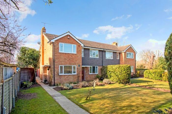 2 Bedroom Flat To Rent In London Road, Guildford, GU1