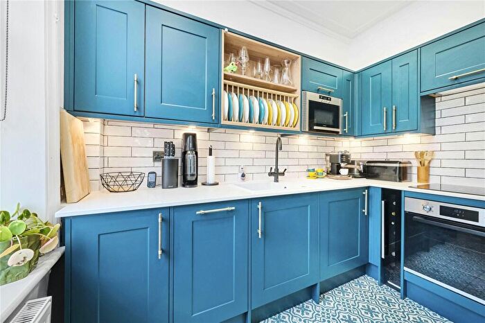1 Bedroom Apartment For Sale In Tressillian Road, Brockley, SE4