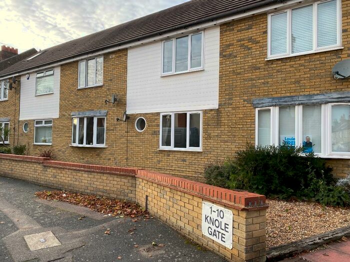 2 Bedroom Terraced House To Rent In Knole Gate, Sidcup, DA15