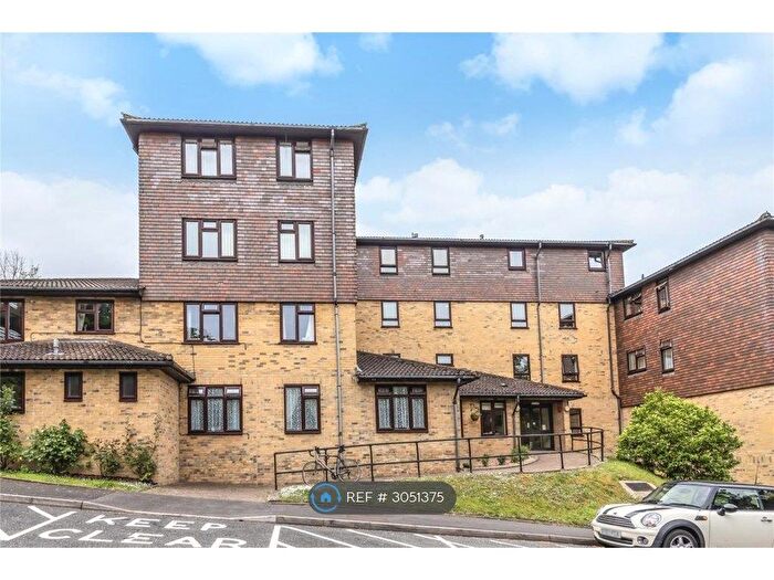 1 Bedroom Flat To Rent In Green Bank Lodge, Chislehurst, BR7