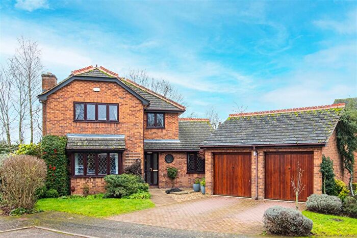 4 Bedroom Detached House For Sale In Tainty Close, Finedon, NN9