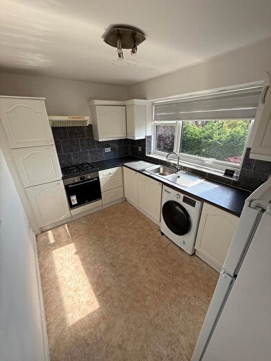 1 Bedroom Flat To Rent In Kennedy Court, Brent Street, Hendon, Barnet, London, NW4