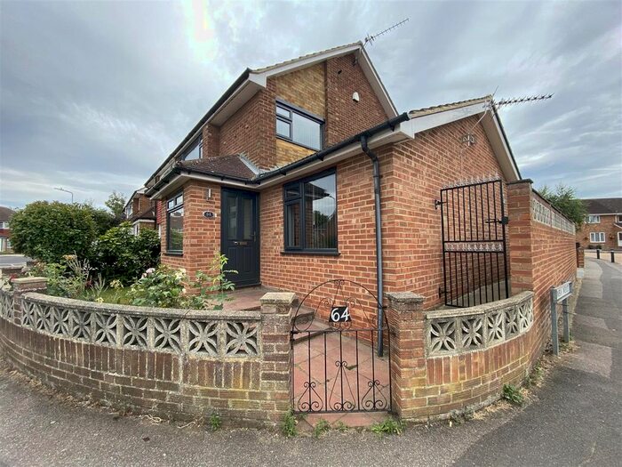 3 Bedroom Property To Rent In Cimba Wood, Gravesend, DA12