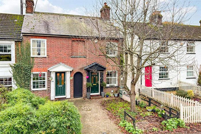 2 Bedroom House For Sale In Luton Road, Harpenden, Hertfordshire, AL5