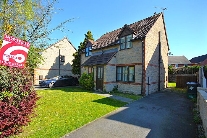 2 Bedroom Semi-Detached House For Sale In West Green Drive, Kirk Sandall, Doncaster, DN3