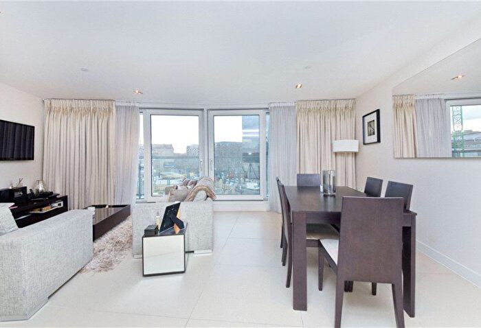 2 Bedroom Apartment To Rent In Bezier Apartments, City Road, London, EC1Y