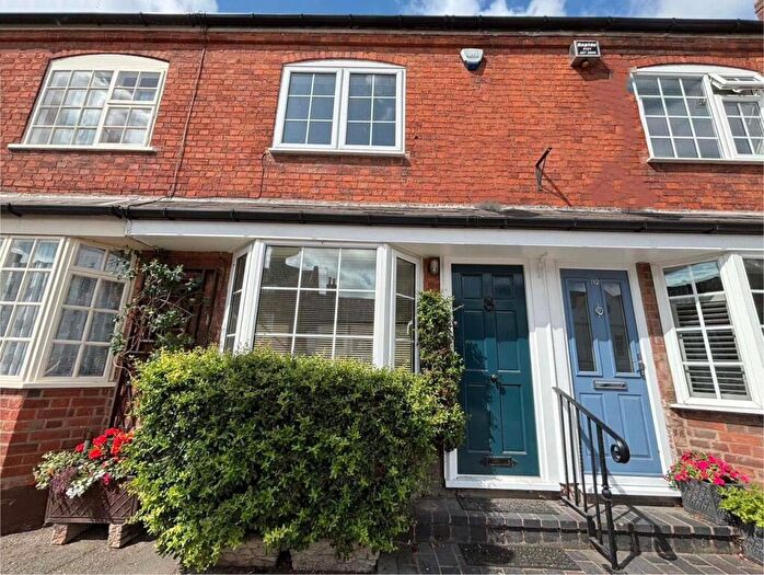2 Bedroom House To Rent In High Street, Henley-In-Arden, B95