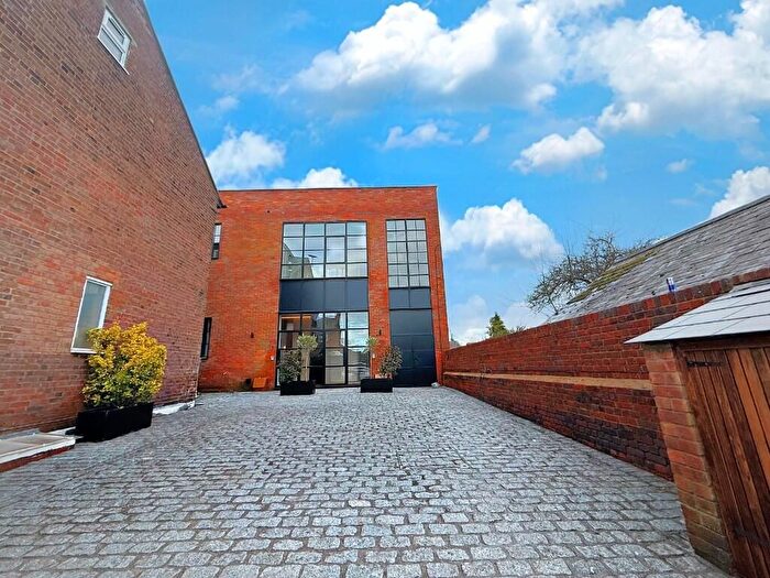 Mews For Sale In Croftfield House, Queen Street, Tring, Hertfordshire, HP23