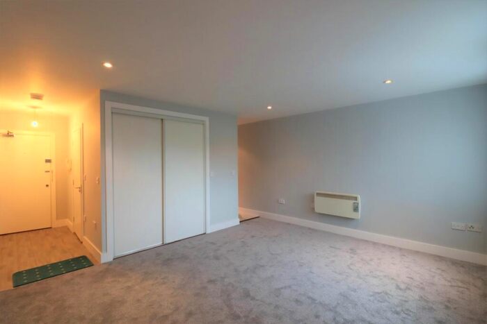 Studio To Rent In Hartland House, Ferry Court Prospect Place, Cardiff, CF11