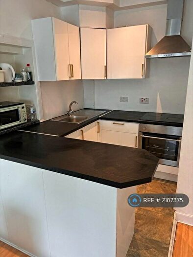 1 Bedroom Flat To Rent In Howard Street, Paisley, PA1