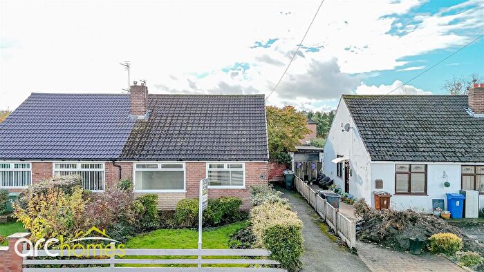 3 Bedroom Semi-detached Bungalow For Sale In Longhurst Road, Hindley Green, Wigan, WN2