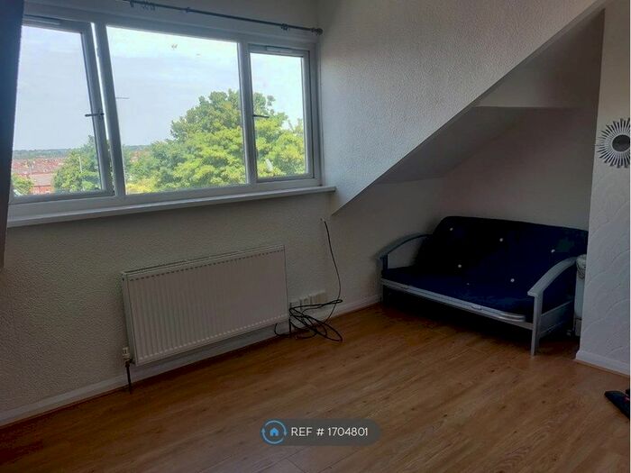 1 Bedroom Flat To Rent In Clifton Avenue, Leeds, LS9