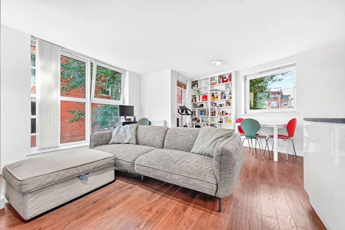2 Bedroom Flat To Rent In Mount Mills, Clerkenwell, EC1V