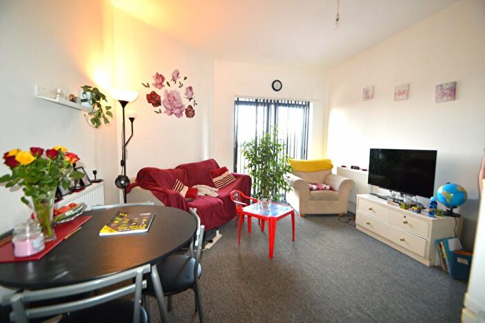 1 Bedroom Apartment To Rent In Meadfield Road, Meadfield Road, Langley, Berkshire, SL3