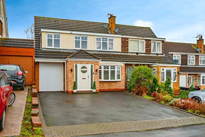 4 Bedroom Semi Detached House For Sale In St. Leonards View, Polesworth, Tamworth, Warwickshire, B78