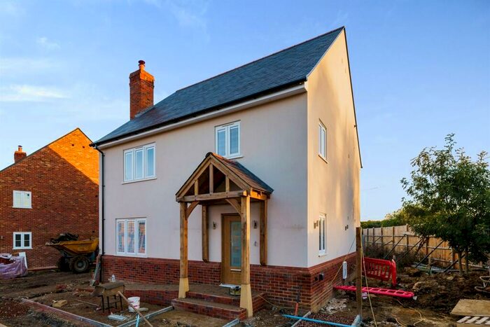 5 Bedroom House To Rent In Hoe Lane, Nazeing, Waltham Abbey, EN9