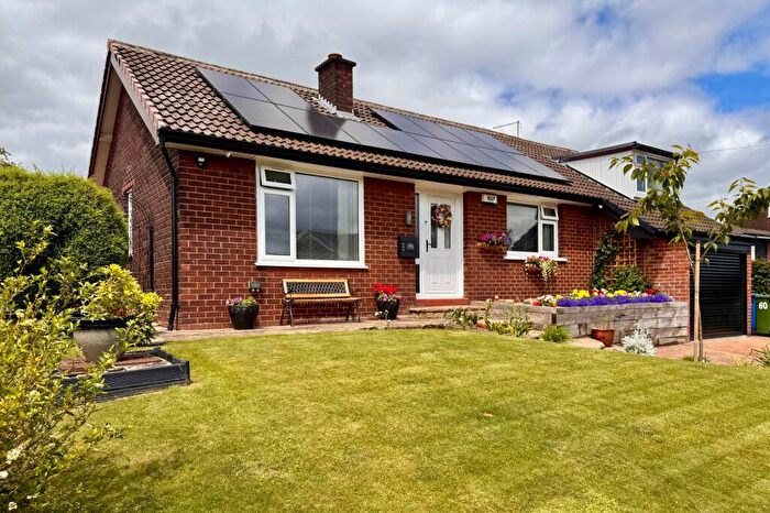 3 Bedroom Bungalow For Sale In Green Lane, Hollingworth, SK14