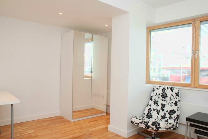 Studio To Rent In St Pancras Way, Camden, London, NW1