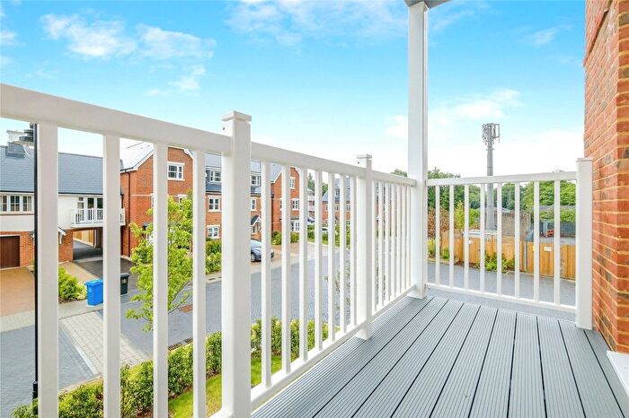 1 Bedroom Flat For Sale In Colville House, Sunninghill Square, SL5