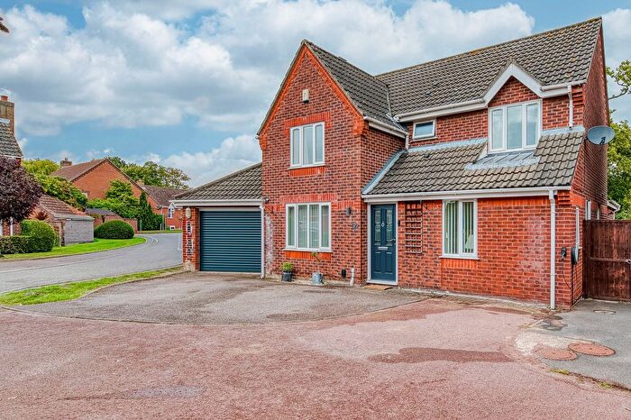 4 Bedroom Detached House For Sale In Potters Crescent, Great Moulton, NR15