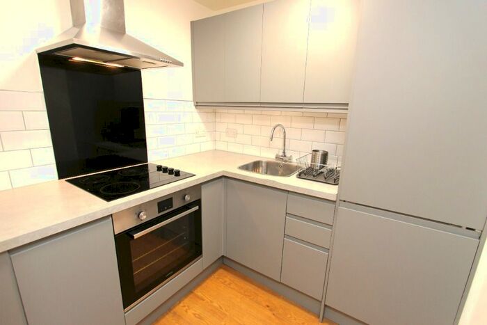 1 Bedroom Flat To Rent In Albert Street, Leith, Edinburgh, EH7