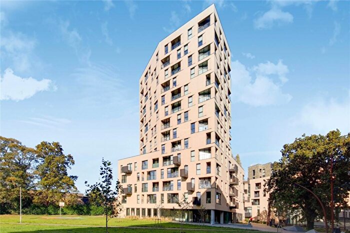 2 Bedroom Apartment To Rent In Burgess Springs, Chelmsford, CM1