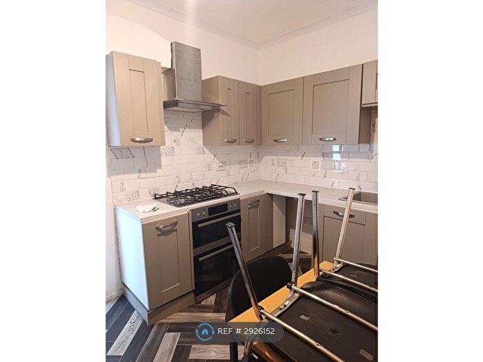 3 Bedroom Flat To Rent In Pendlebury Road, Manchester, M27
