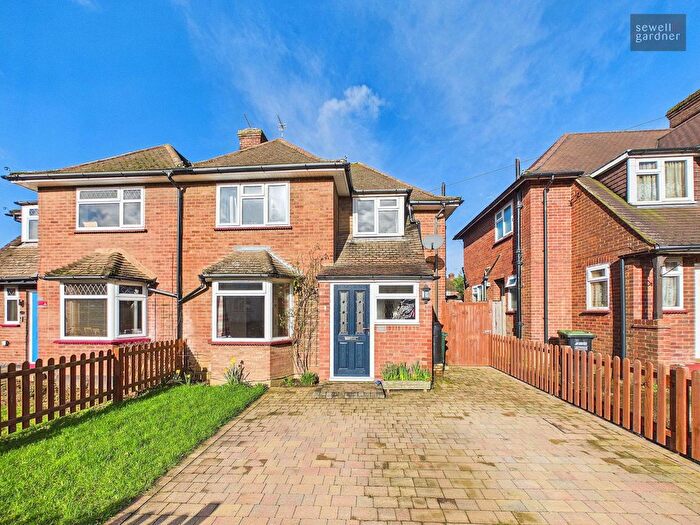 3 Bedroom Semi Detached House For Sale In Middleton Road, Mill End, Rickmansworth, WD3