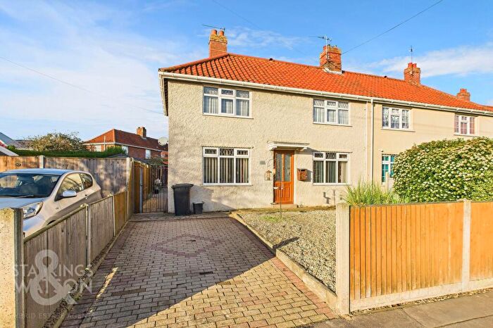 3 Bedroom Semi Detached House For Sale In Blomefield Road, Norwich, NR3