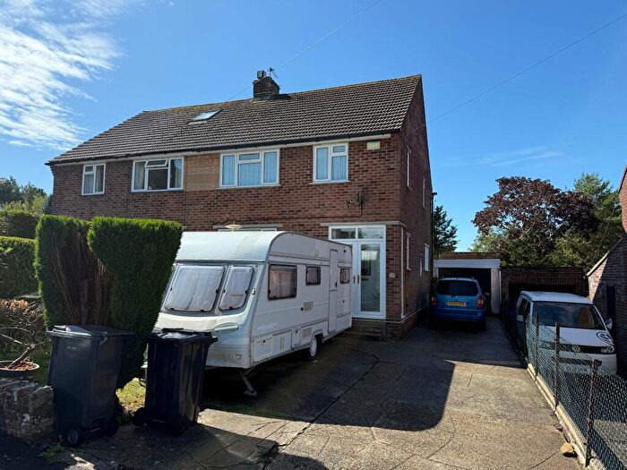 3 Bedroom Semi-Detached House For Sale In Combe Street Lane, Yeovil, BA21