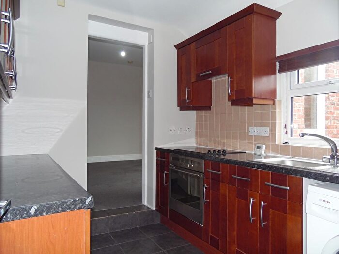 3 Bedroom Flat To Rent In Wellesley Street, Jarrow, NE32