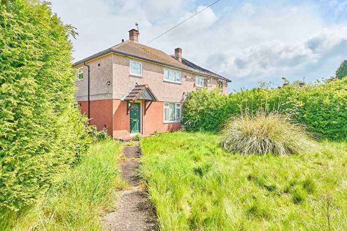 Semi-Detached House For Sale In Hayward Avenue, Donnington, Telford, Shropshire, TF2