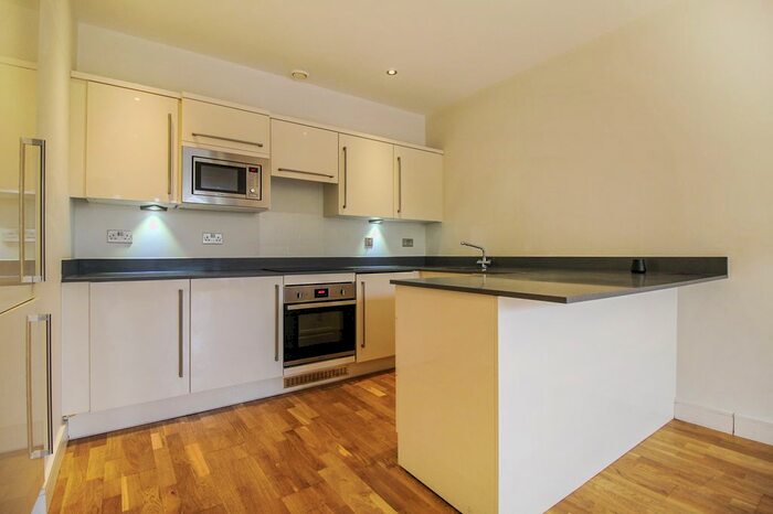 2 Bedroom Flat To Rent In Weirview Place, Catteshall Lane, Godalming, GU7