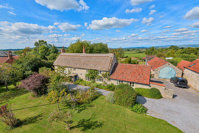 6 Bedroom Detached House For Sale In Newtown, West Pennard, West Pennard, BA6