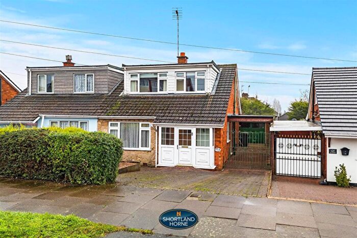 4 Bedroom Semi-Detached Bungalow For Sale In Parkville Highway, Holbrooks, Coventry, CV6