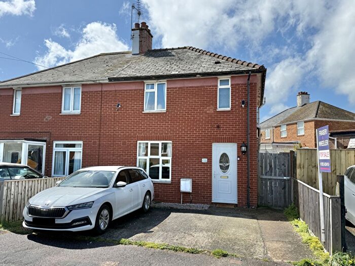 3 Bedroom Semi Detached House For Sale In Merrivale Road, St Thomas, EX4