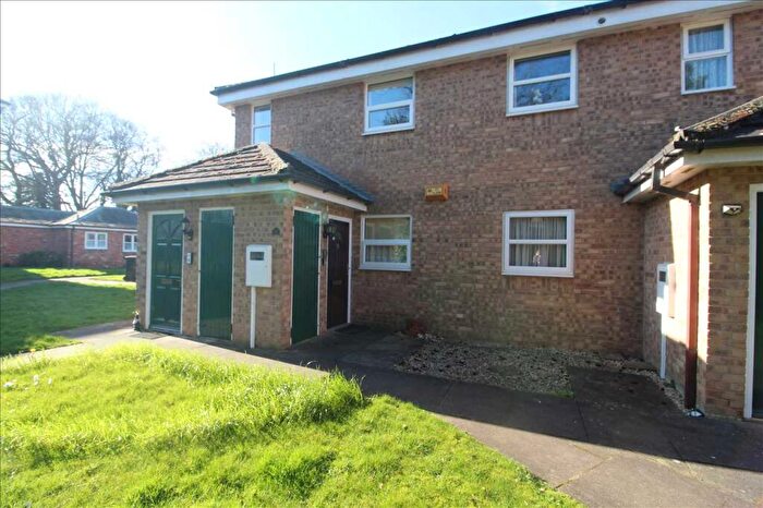 2 Bedroom Apartment For Sale In Arnoldfield Court, Grantham, NG31