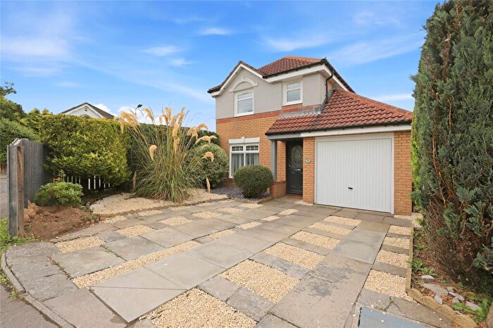 3 Bedroom Detached House For Sale In Devine Grove, Newmains, Wishaw, North Lanarkshire, ML2
