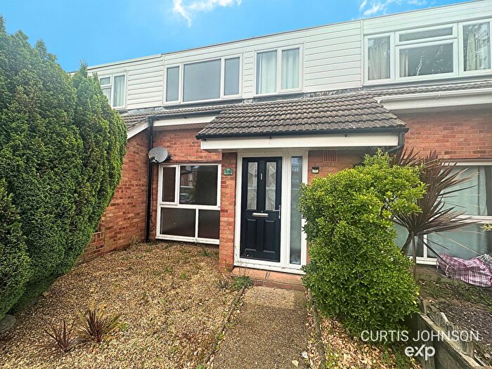 3 Bedroom Terraced House To Rent In Lambourne, East Tilbury, Tilbury, RM18