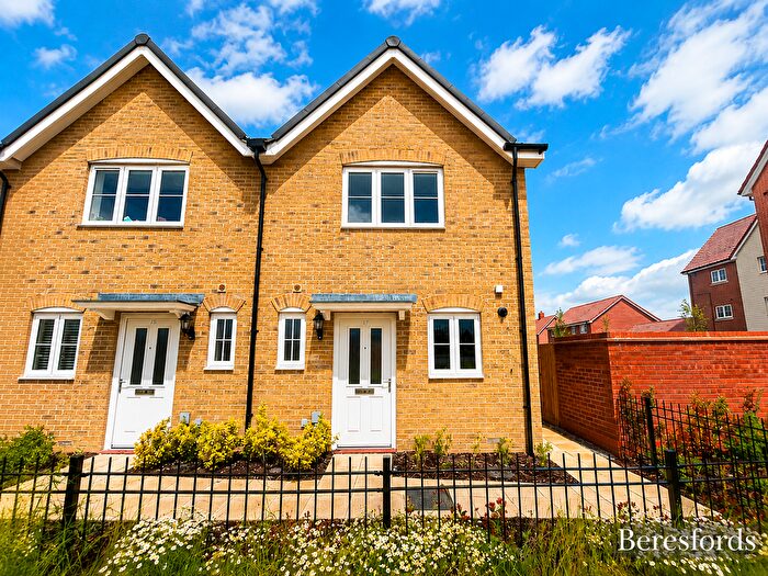 2 Bedroom Semi Detached House To Rent In Bunting Nook, Heybridge, CM9