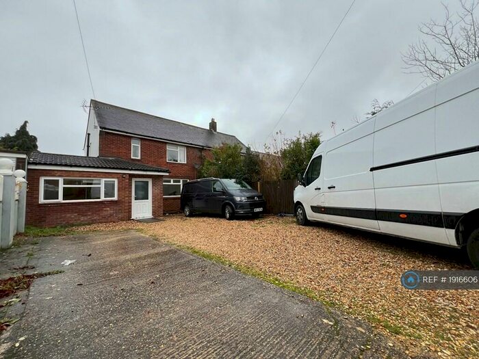 3 Bedroom Semi-Detached House To Rent In Frost Road, Bournemouth, BH11
