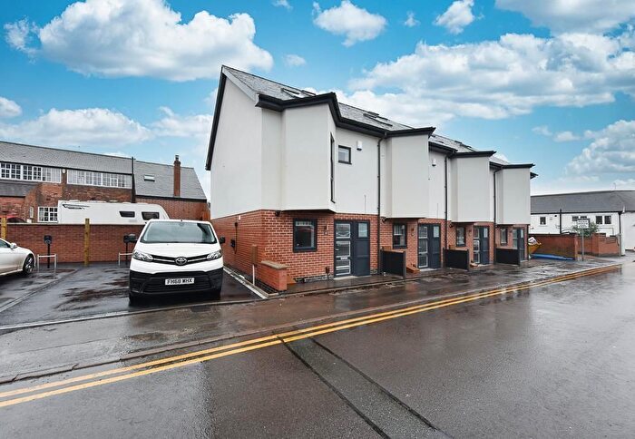 3 Bedroom Town House To Rent In Parkyns Street, Ruddington, Nottingham, NG11