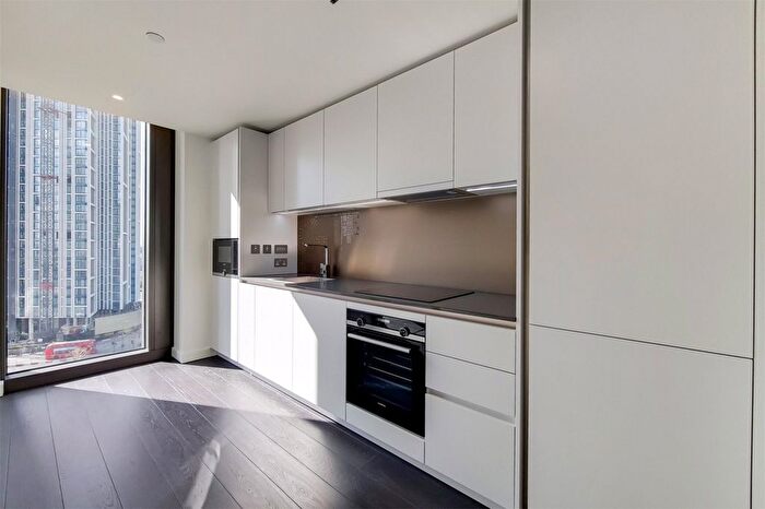 2 Bedroom Flat To Rent In Bondway, London, SW8