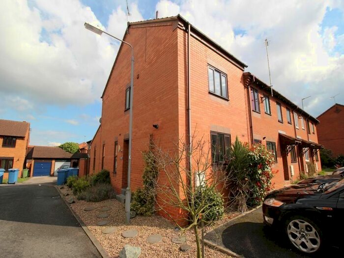3 Bedroom Property To Rent In Holdenby Close, Retford, DN22