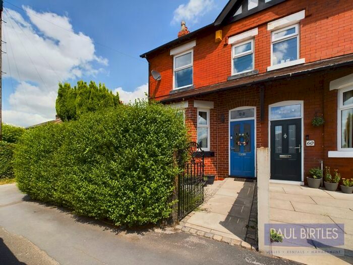 3 Bedroom End Of Terrace House To Rent In Carrington Lane, Sale, Trafford, M33