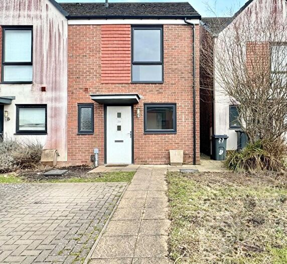 2 Bedroom Semi Detached House To Rent In Handley Grove, Birmingham, B31