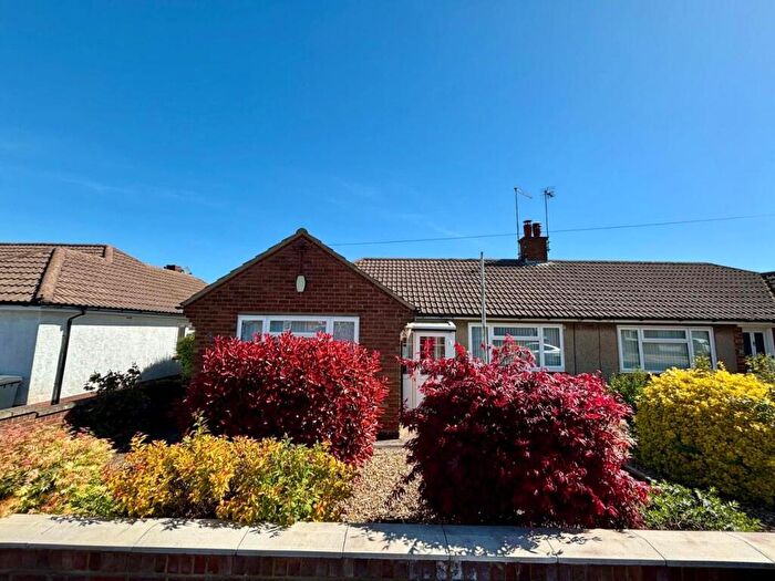 2 Bedroom Semi-Detached Bungalow For Sale In Collingdale Road, The Headlands, Northampton, NN3