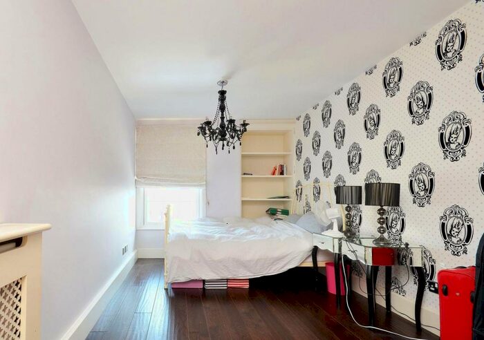 2 Bedroom Flat To Rent In Market Square, Kingston, Kingston Upon Thames, KT1