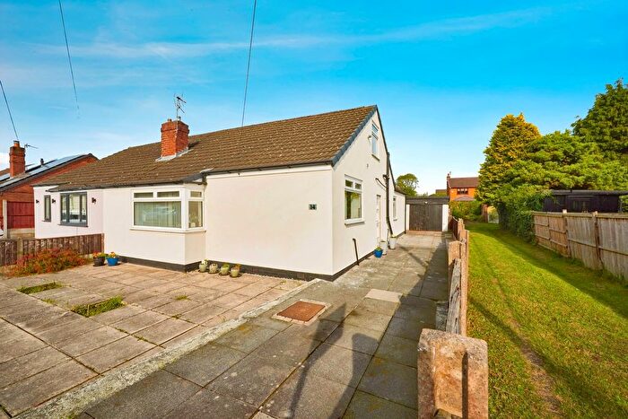 4 Bedroom Semi-Detached House For Sale In Wheatfield Road, Widnes, WA8