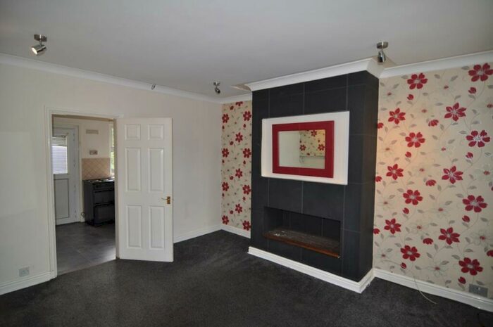 2 Bedroom House To Rent In Harborough Hill Road, Barnsley, S71